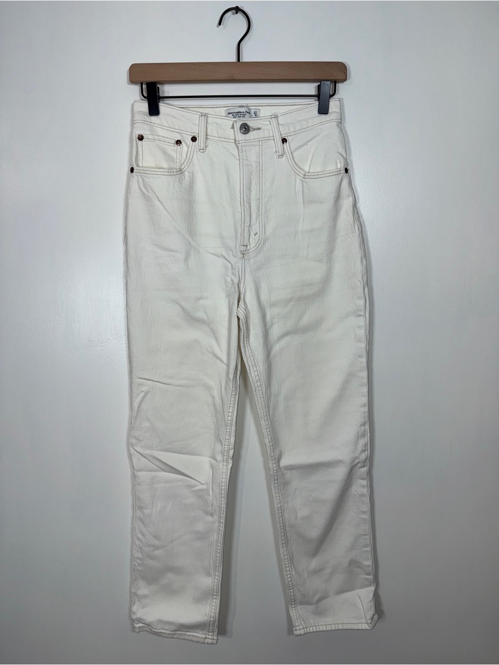 WJ335 {A&F} "The Ankle Straight Ultra High Rise" Curve Love Denim Jeans